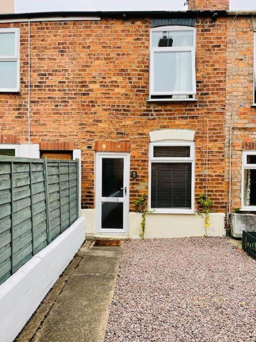 Stylish - Parking For 2 Cars! Holiday home *